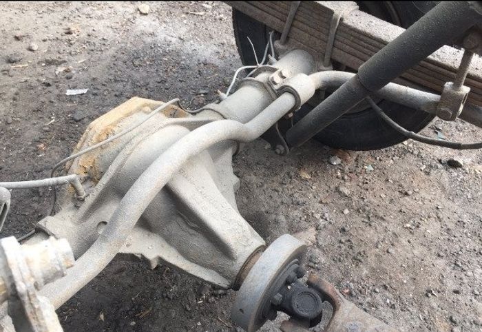 Задний мост mercedes t2 713. Задний мост мерседес т1. Задний мост мерседес т1. Мерседес т1 мост с блокировкой. Мерседес 207д задний мост.